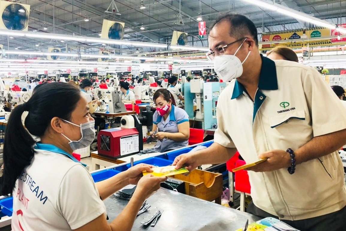 F0 vẫn đi làm: Tại sao không? - 1 F0 vẫn đi làm: Tại sao không? - 1