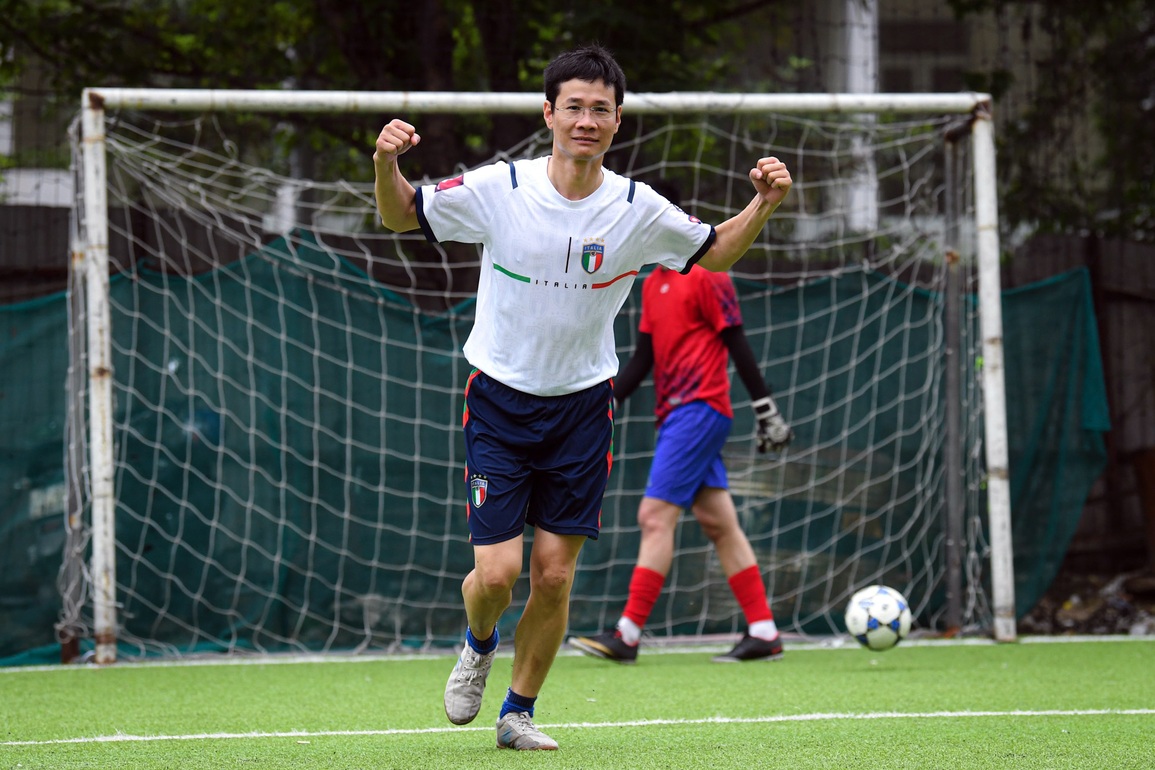 Nói là làm, FC Báo Dân trí giật cúp vô địch đầy kịch tính - 12