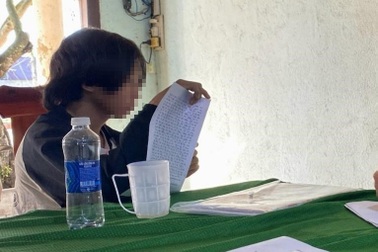 Thiếu niên nghiện "phim người lớn" xâm hại bé gái 18 tháng tuổi