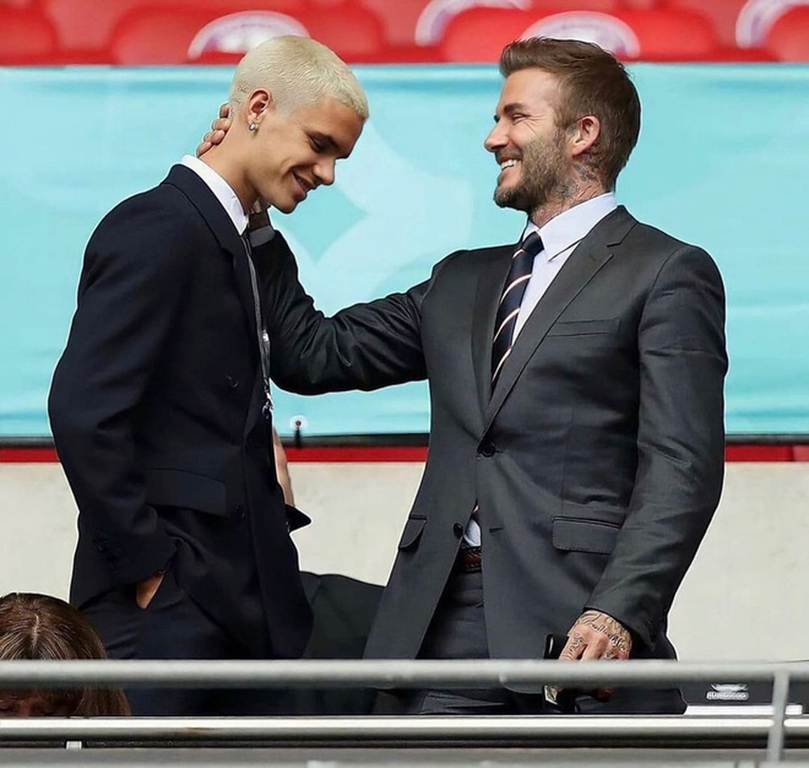 David Beckham chính thức gặp mặt gia đình của bạn gái cậu hai - 3 David Beckham chính thức gặp mặt gia đình của bạn gái cậu hai - 3