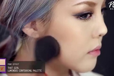 Thiếu nữ Hàn hướng dẫn hóa trang để biến thành nữ ca sĩ Taylor Swift