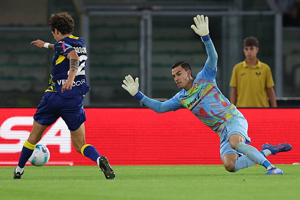 វ៉ាដាច់ De Gea អ្នកចាំទីឥណ្ឌូនេស៊ីបង្កើតកំណត់ត្រាគួរឱ្យចាប់អារម្មណ៍ក្នុង Serie A - 1 Vượt qua De Gea, thủ môn Indonesia lập thành tích ấn tượng tại Serie A - 1