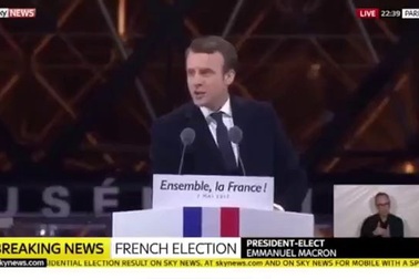 Tổng thống tương lai trẻ nhất lịch sử Pháp phát biểu sau khi đắc cử