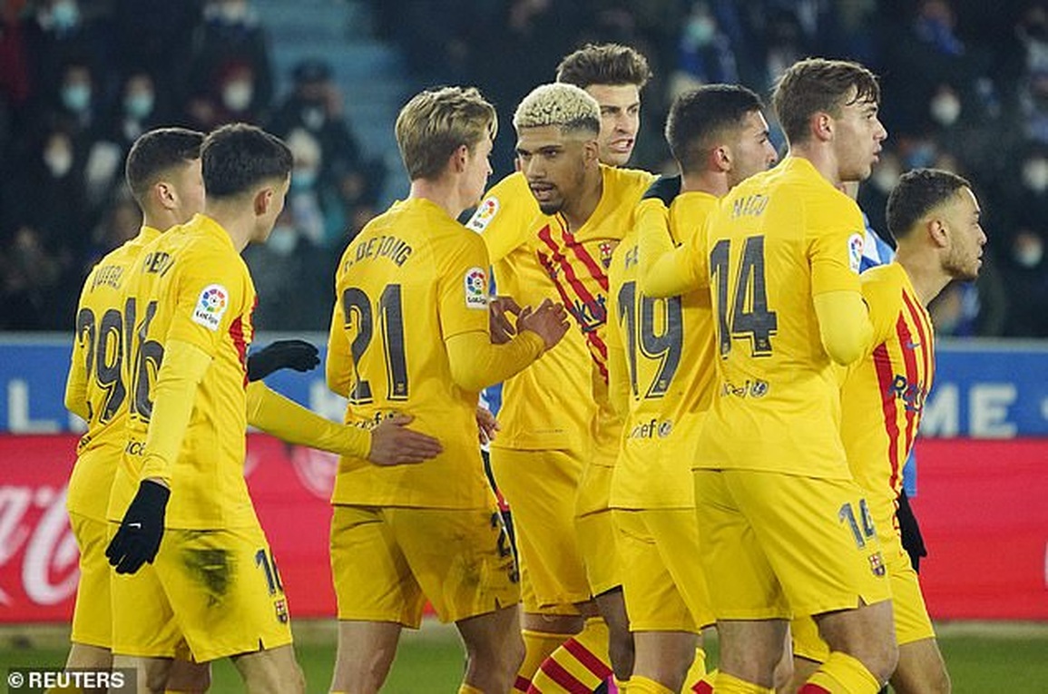Real Madrid hòa thất vọng, Barcelona vươn lên thứ 5 ở La Liga - 7 Real Madrid hòa thất vọng, Barcelona vươn lên thứ 5 ở La Liga - 7