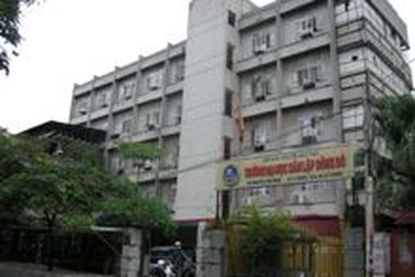 Bi hài kịch từ một Phó giáo sư “giả” 