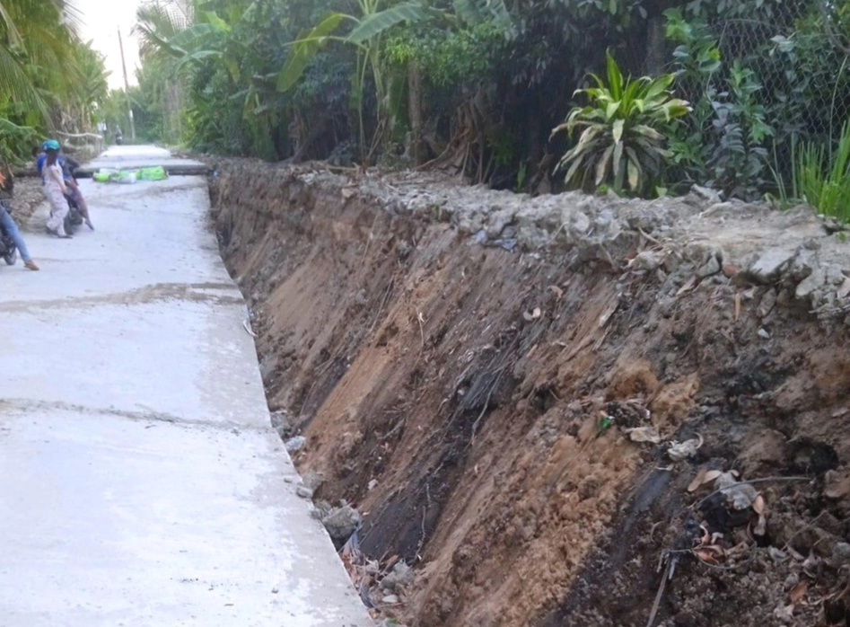 Sụt lún nghiêm trọng, Chủ tịch Bạc Liêu chỉ đạo nóng ngay ngày nghỉ lễ - 1