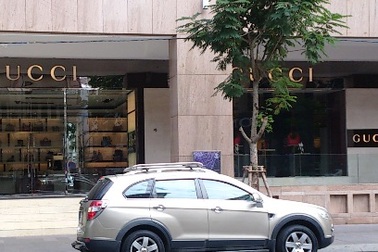 Milano - Gucci TPHCM mở cửa trở lại sau "nghi án" hàng giả