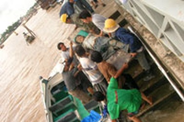 Số người chết vụ sập cầu Cần Thơ tăng liên tục