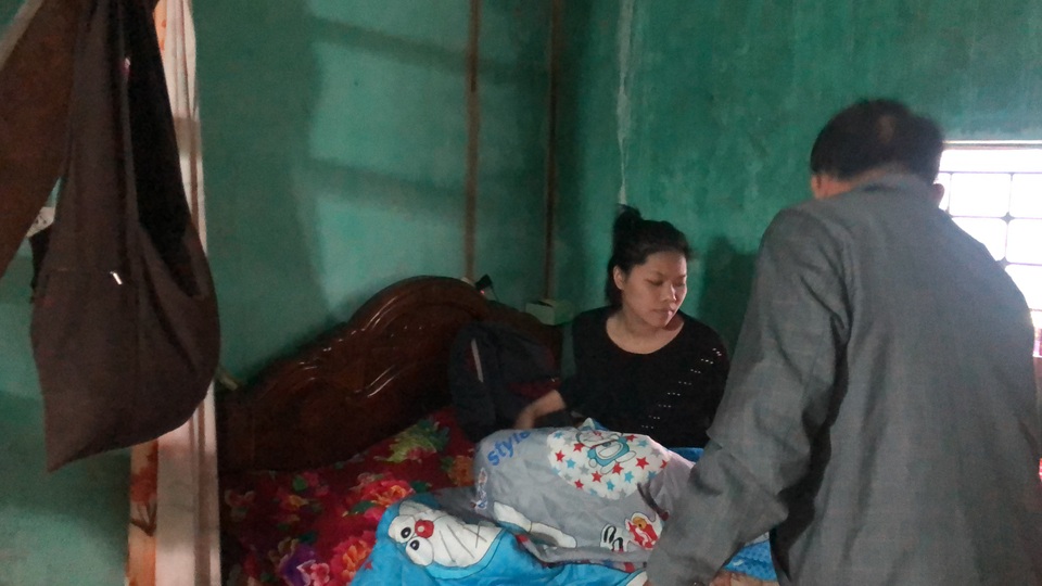 Mẹ con tôi may mắn được bạn đọc Dân trí giúp đỡ - 4 Mẹ con tôi may mắn được bạn đọc Dân trí giúp đỡ - 4