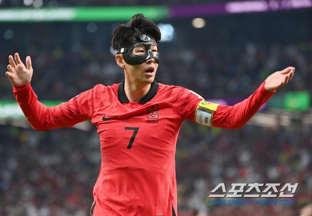 Son Heung Min giải thích lý do khóc như mưa sau chiến thắng của Hàn Quốc - 2 Son Heung Min giải thích lý do khóc như mưa sau chiến thắng của Hàn Quốc - 2