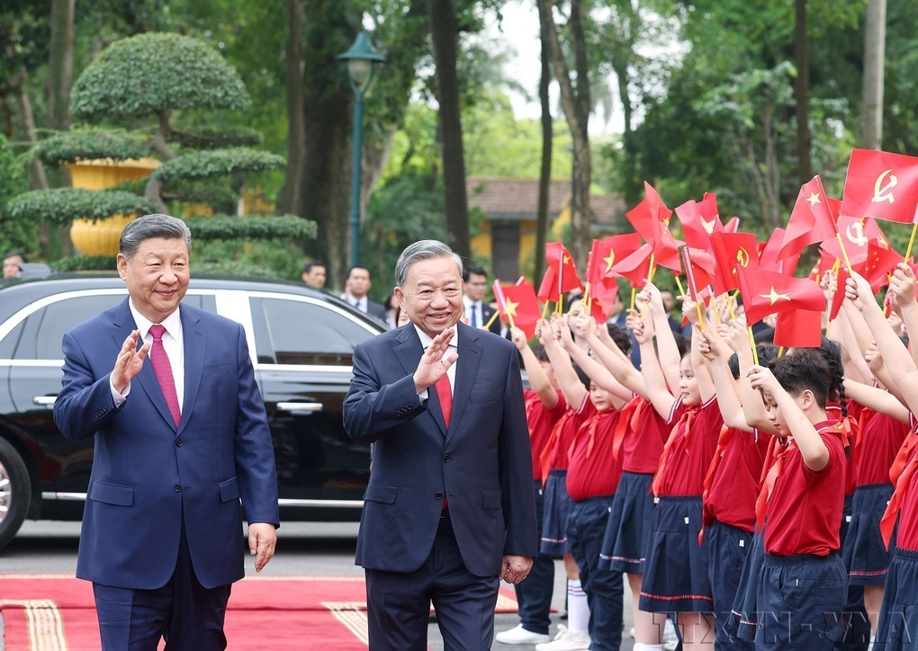 Báo chí Cách mạng Việt Nam - một thế kỷ đồng hành cùng dân tộc - 7 Báo chí Cách mạng Việt Nam - một thế kỷ đồng hành cùng dân tộc - 7