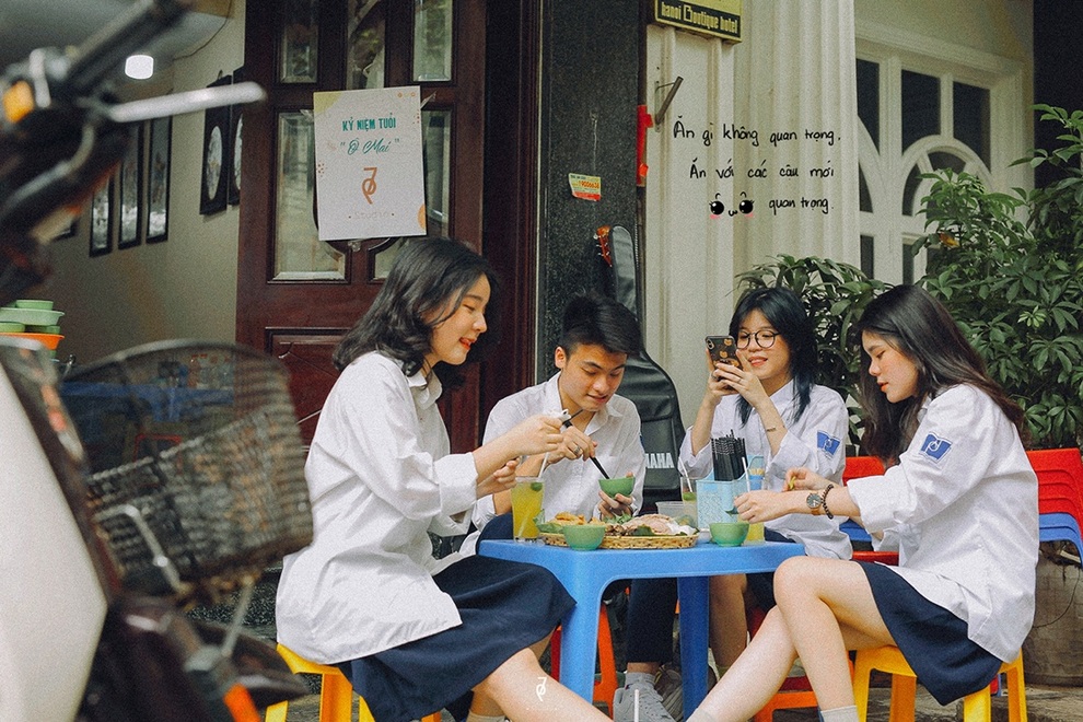 Tan chảy với bộ ảnh kỷ yếu vạn người mê dưới tay máy của thầy giáo - 3