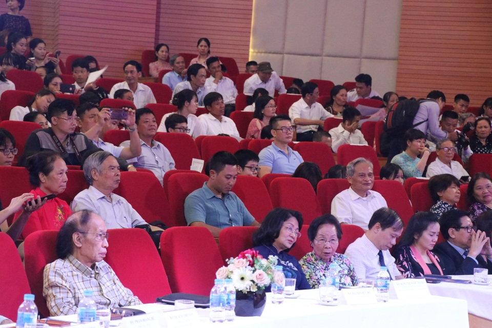 Trao học bổng “Học không bao giờ cùng” đến 144 cá nhân tiêu biểu phía Bắc - 3 Trao học bổng “Học không bao giờ cùng” đến 144 cá nhân tiêu biểu phía Bắc - 3