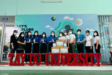 Intershop viết tiếp hành trình 8/3: Tặng hơn 700 phần quà yêu thương phái nữ