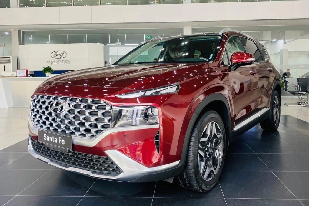 Santa Fe xăng lai điện tiếp tục lộ diện tại Việt Nam, chưa hẹn ngày bán - 3 Santa Fe xăng lai điện tiếp tục lộ diện tại Việt Nam, chưa hẹn ngày bán - 3