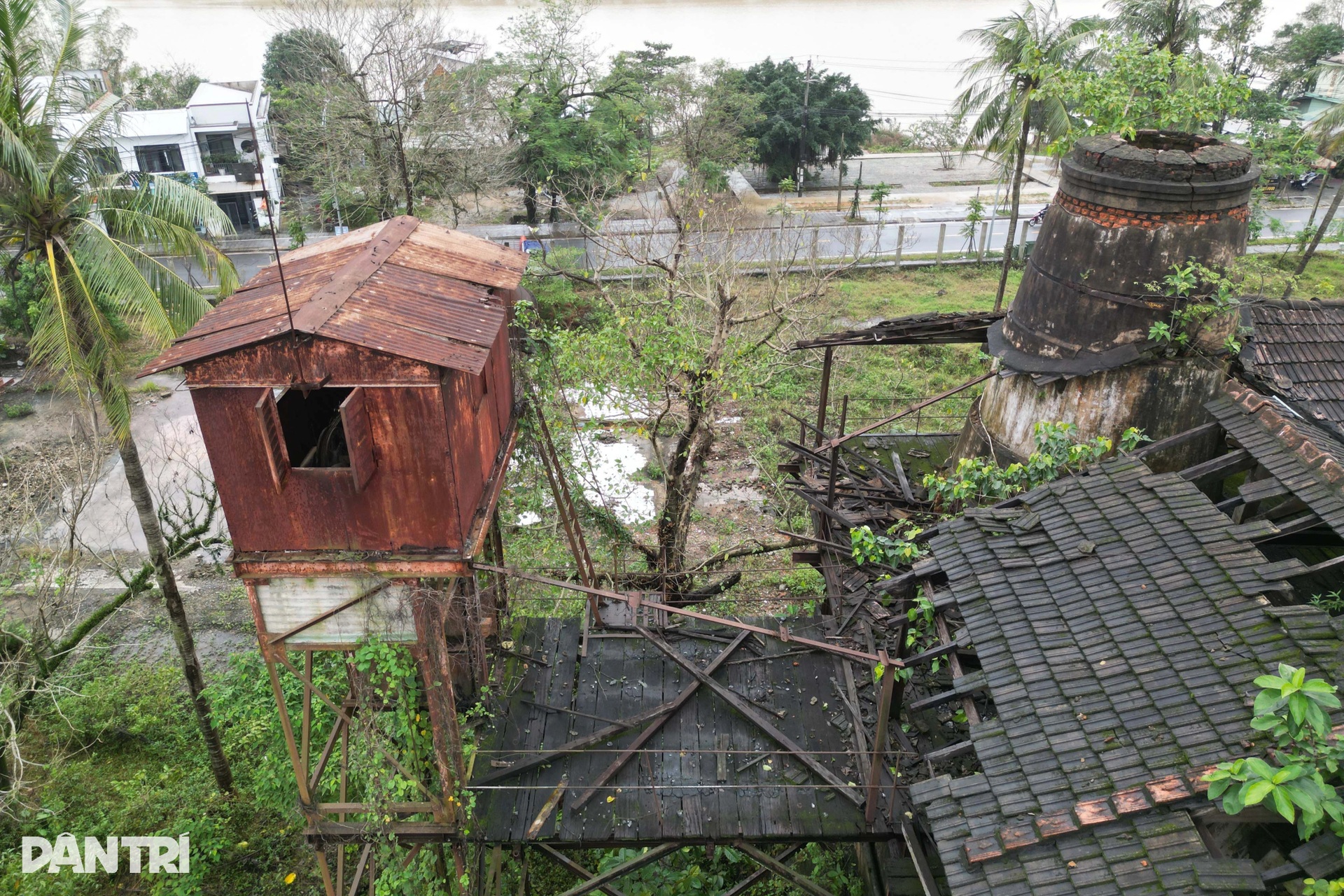 5 lò vôi gần 130 năm tuổi rệu rã, chực chờ sụp đổ - 11 5 lò vôi gần 130 năm tuổi rệu rã, chực chờ sụp đổ - 11