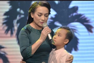 Sao Việt nhận con nuôi và những lùm xùm "bị tố" chèn ép, trục lợi