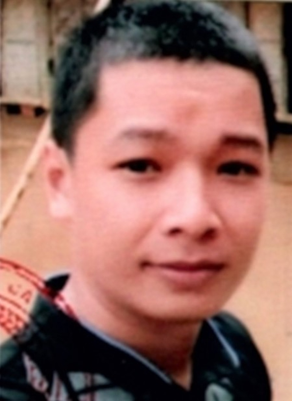 Công an Cà Mau truy tìm nam thanh niên có dấu hiệu lừa đảo 2 tỷ đồng - 1 Công an Cà Mau truy tìm nam thanh niên có dấu hiệu lừa đảo 2 tỷ đồng - 1