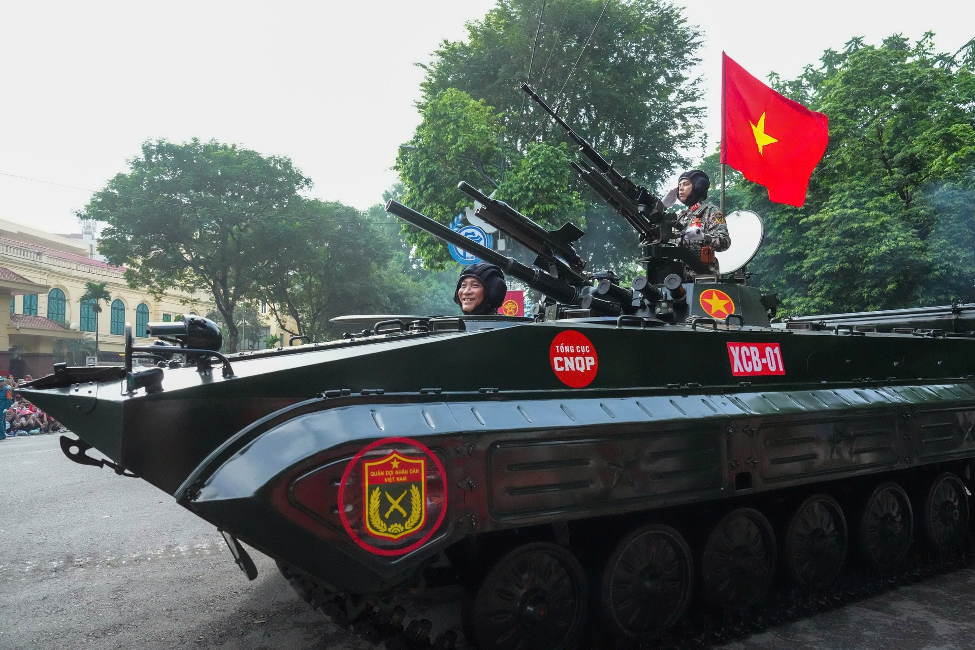 Những hình ảnh ấn tượng trong diễu binh, diễu hành ngày Quốc khánh - 19 Những hình ảnh ấn tượng trong diễu binh, diễu hành ngày Quốc khánh - 19