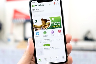 Vietcombank thông báo giảm phí dịch vụ chuyển tiền nhanh liên ngân hàng 24/7