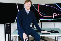 Tỉ phú USD trẻ nhất thế giới ở tuổi 25