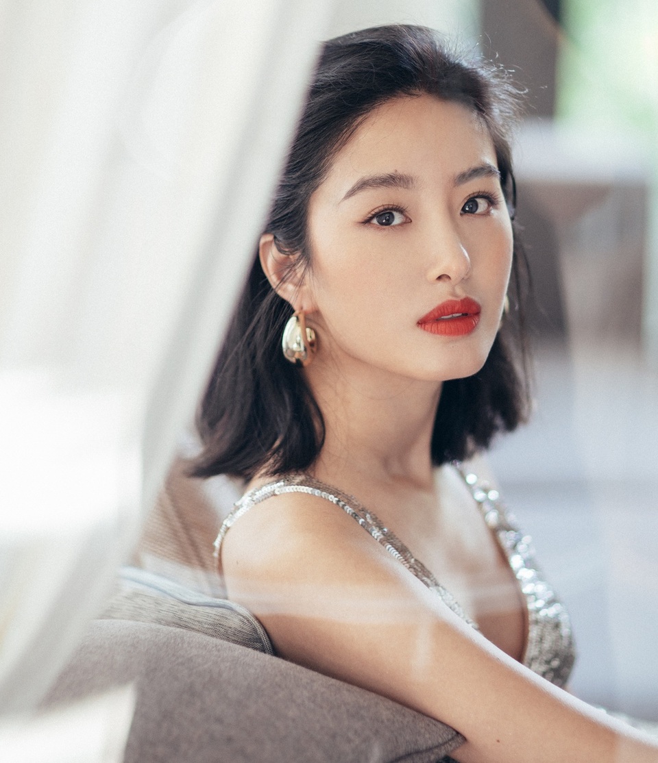 Nhan sắc mỹ nhân cặp kè với cha nuôi siêu giàu của Lưu Diệc Phi - 8 Nhan sắc mỹ nhân cặp kè với cha nuôi siêu giàu của Lưu Diệc Phi - 8