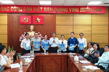 Chánh Thanh tra quận xây nhà không phép được điều động làm... Trưởng phòng Tư pháp