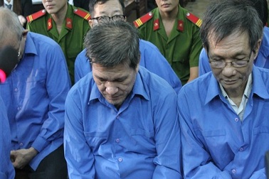 Siêu lừa "vượt mặt" Trầm Bê đã gặp đối thủ... cao tay hơn