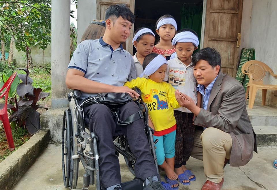Đau xé lòng người cha nghèo tử vong khi dắt con thơ ra đồng kiếm ăn ngày áp Tết - 5 Đau xé lòng người cha nghèo tử vong khi dắt con thơ ra đồng kiếm ăn ngày áp Tết - 5