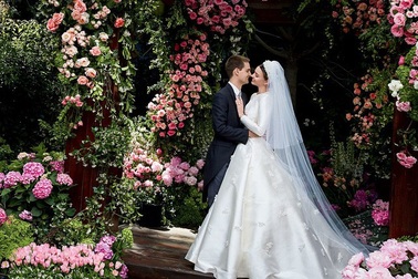 Những hôn lễ đình đám của sao trong năm 2017