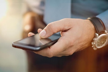 Lão hóa sớm vì lạm dụng các thiết bị điện tử