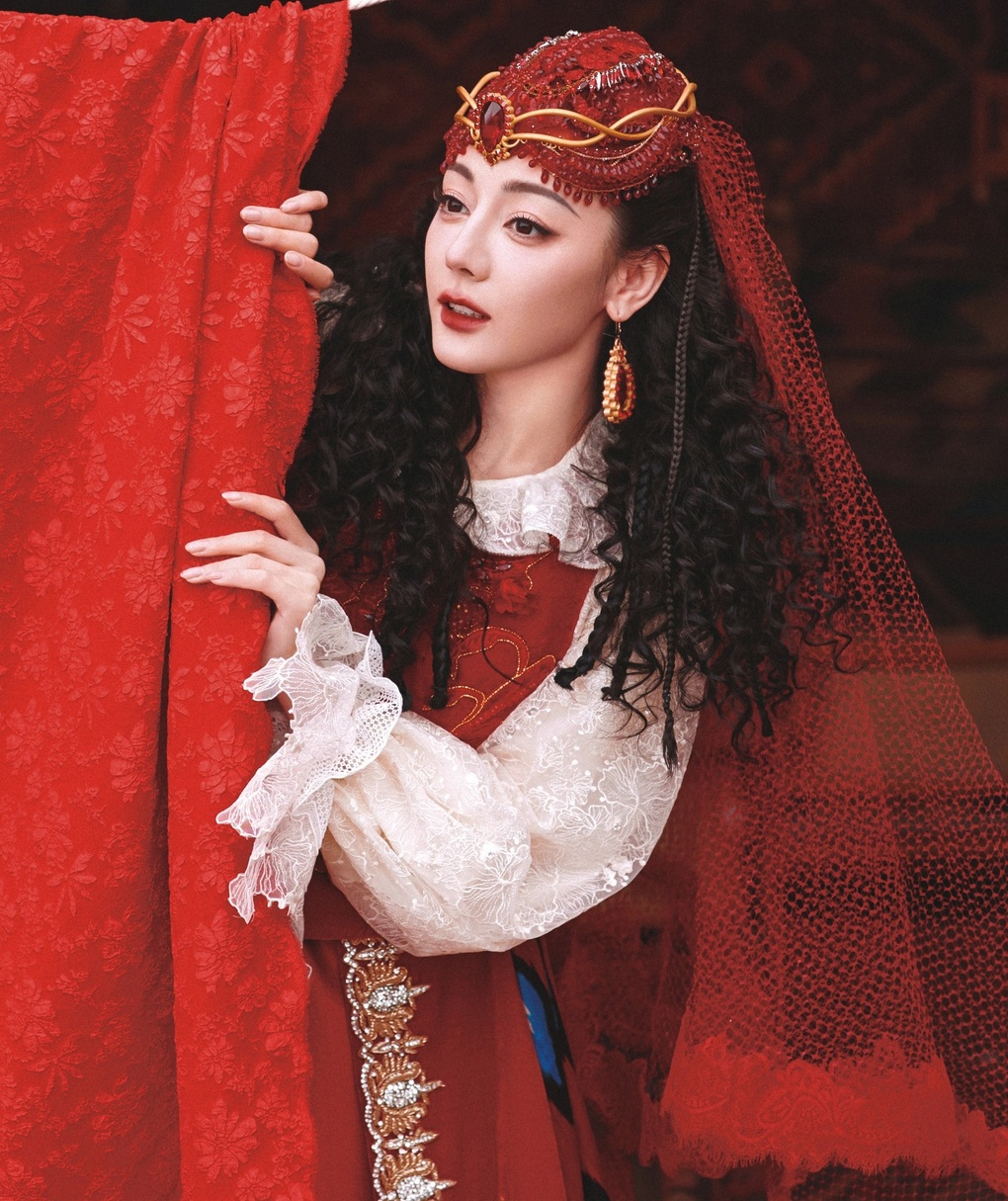 Mỹ nhân Trung Quốc hút hơn nửa triệu người hâm mộ nhờ clip dài 14 giây - 2 Mỹ nhân Trung Quốc hút hơn nửa triệu người hâm mộ nhờ clip dài 14 giây - 2