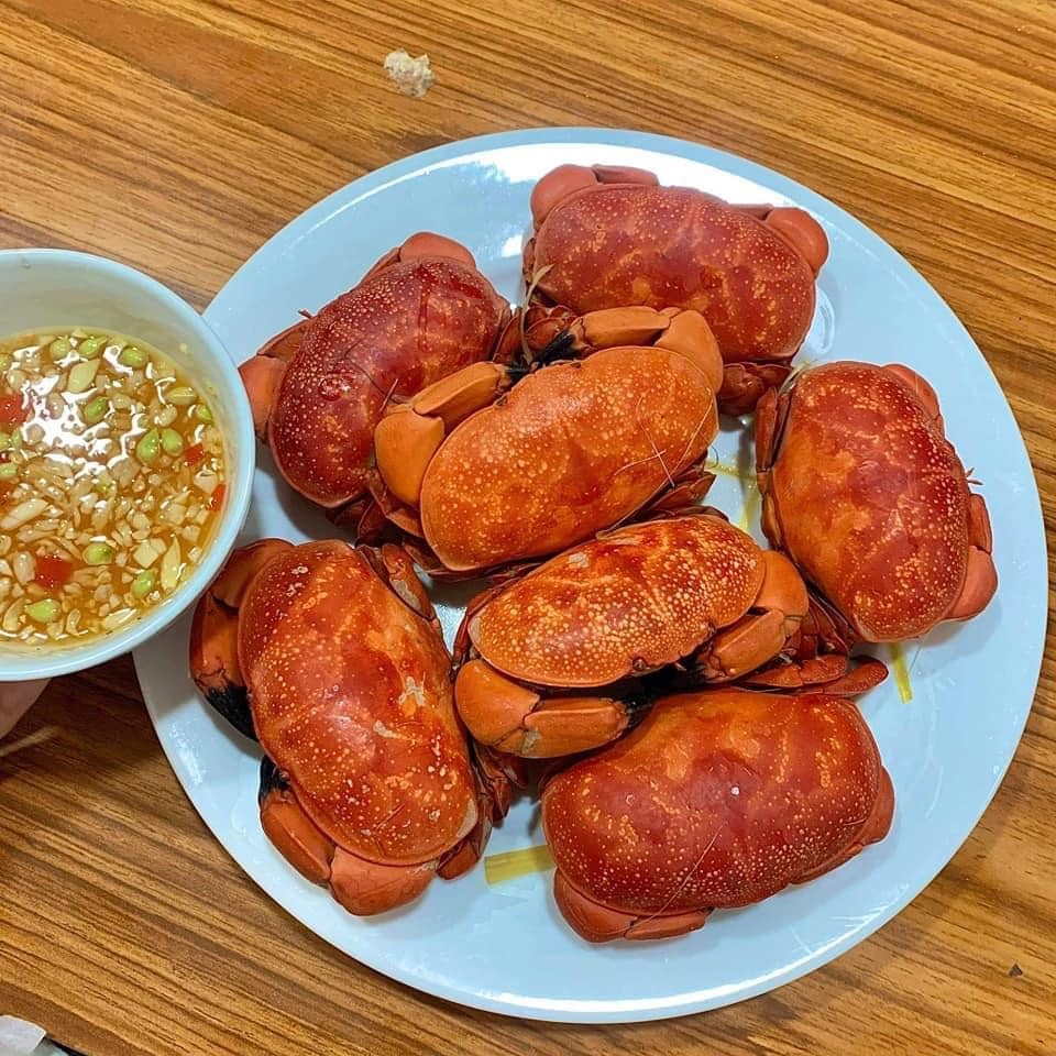 Ăn như cua hoàng đế, cả cân chưa được 1 lạng thịt chị em vẫn tranh mua - 2 Ăn như cua hoàng đế, cả cân chưa được 1 lạng thịt chị em vẫn tranh mua - 2