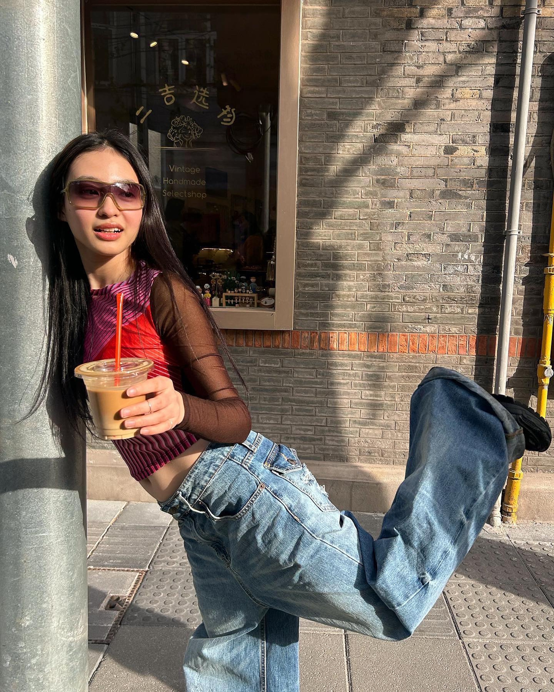 3 hot girl Việt ở nước ngoài gây sốt với gu ăn mặc sành điệu - 21 3 hot girl Việt ở nước ngoài gây sốt với gu ăn mặc sành điệu - 21