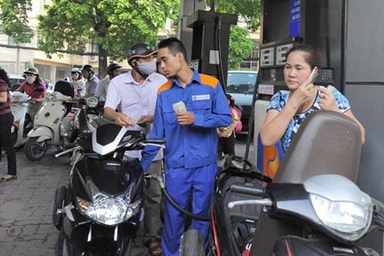 Chủ cây xăng muốn khách hàng phải tắt hẳn di động