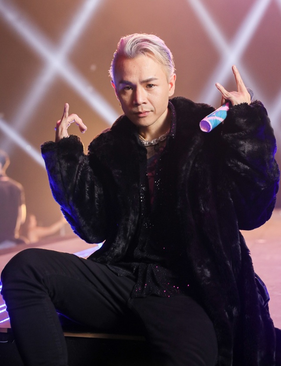 Những tin đồn tình ái gây sốc của showbiz Việt - 11 Những tin đồn tình ái gây sốc của showbiz Việt - 11