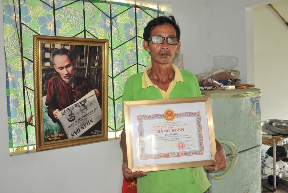 “Nhà khoa học” trình độ lớp 6 nhai đất, lai tạo thành công hơn 50 giống lúa - 5 “Nhà khoa học” trình độ lớp 6 nhai đất, lai tạo thành công hơn 50 giống lúa - 5