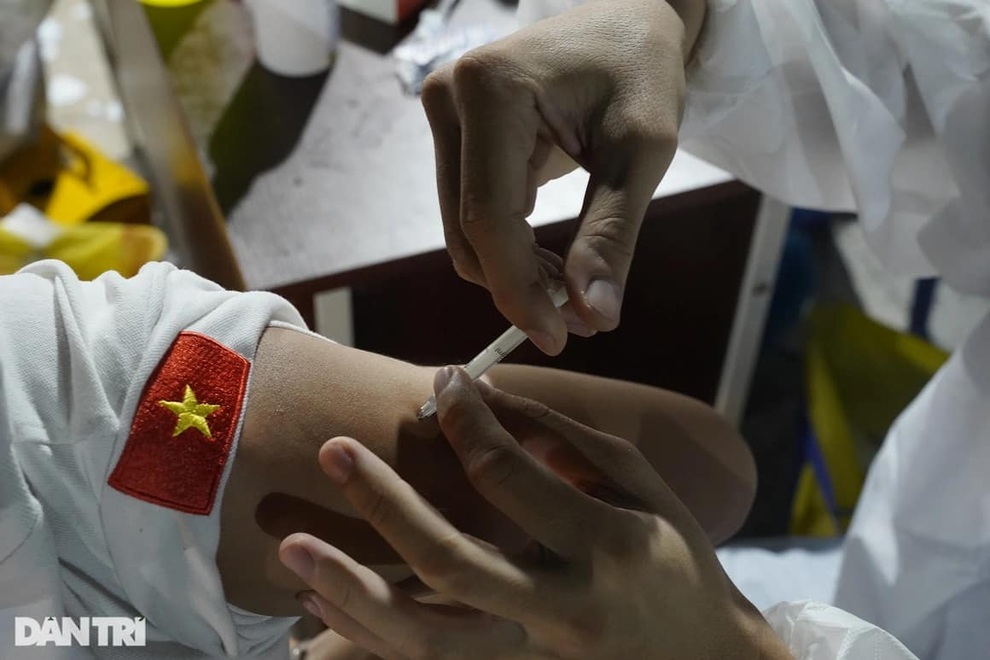 Hỏi đáp vắc xin Covid-19: Những đối tượng nào phải trì hoãn tiêm chủng? - 1 Hỏi đáp vắc xin Covid-19: Những đối tượng nào phải trì hoãn tiêm chủng? - 1