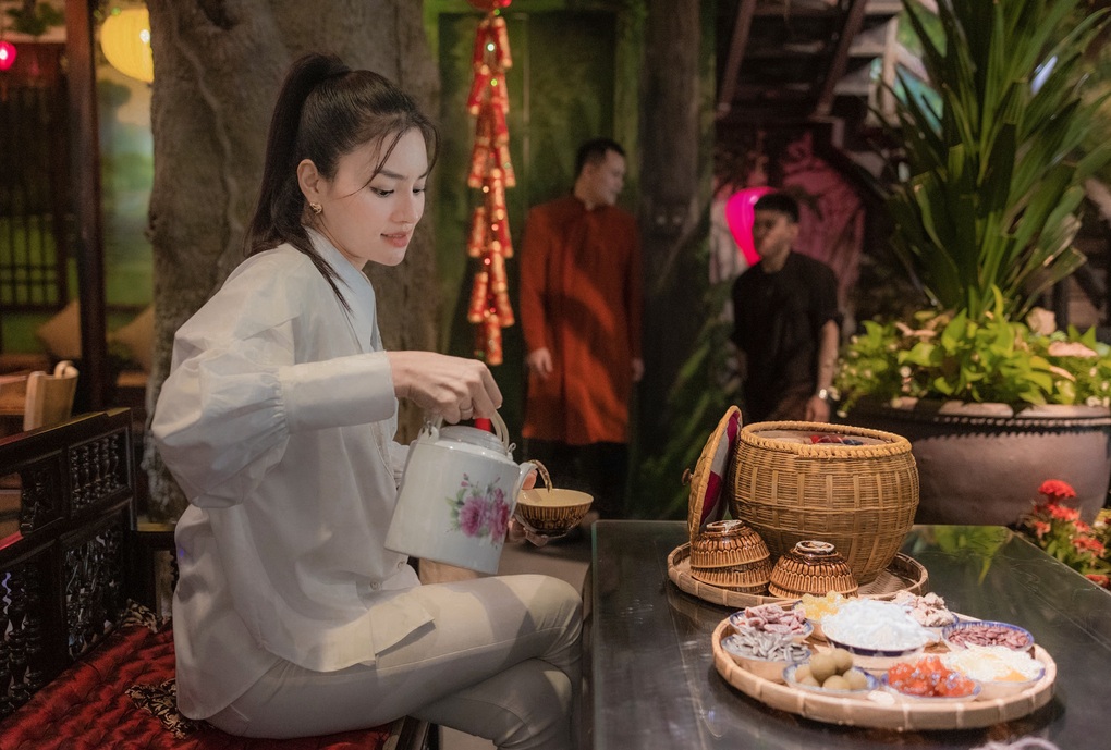 Siêu mẫu Vũ Thu Phương: Lớp 1 tôi biết nấu cơm, lớp 3 biết nấu cỗ - 2 Siêu mẫu Vũ Thu Phương: Lớp 1 tôi biết nấu cơm, lớp 3 biết nấu cỗ - 2
