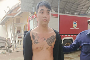 Rủ thiếu nữ 15 tuổi vào nhà nghỉ "thân mật" rồi bỏ trốn sang Campuchia