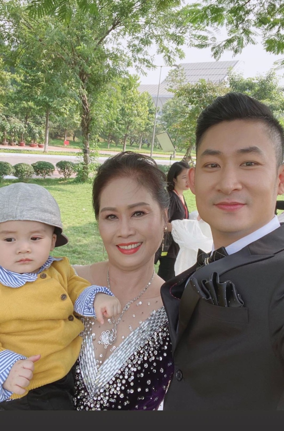 Hồng Đăng, Hồng Diễm, Ngọc Quỳnh nói gì về kết phim “Hoa hồng trên ngực trái”? - 4