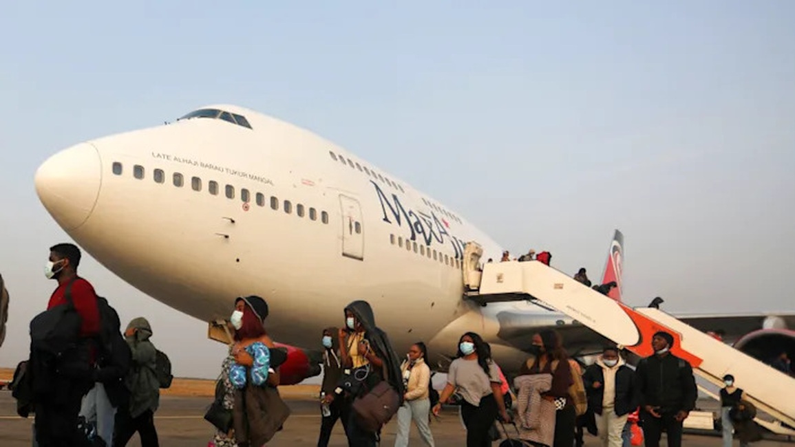 Hàng không Nigeria ngừng bay vì giá nhiên liệu tăng vọt - 1 Hàng không Nigeria ngừng bay vì giá nhiên liệu tăng vọt - 1