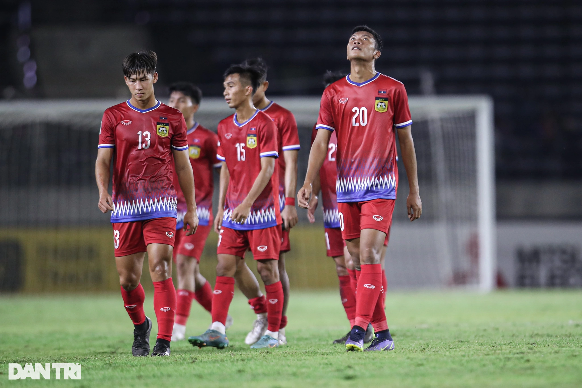 Tuyển Việt Nam thăng hoa, thắng đậm Lào set tennis 6-0 - 17 Tuyển Việt Nam thăng hoa, thắng đậm Lào set tennis 6-0 - 17