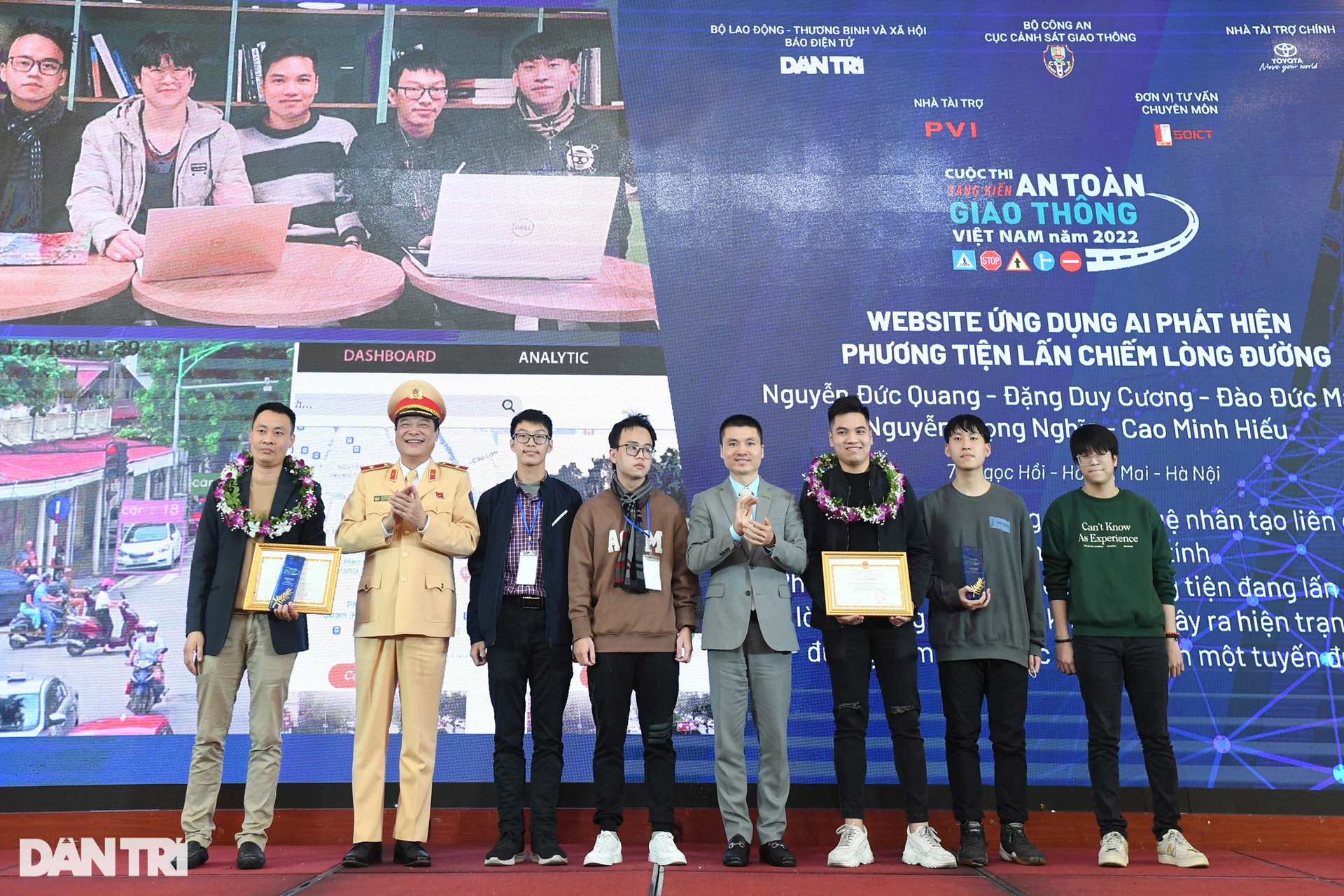 Toàn cảnh Lễ trao giải Cuộc thi Sáng kiến an toàn giao thông Việt Nam 2022 - 15 Toàn cảnh Lễ trao giải Cuộc thi Sáng kiến an toàn giao thông Việt Nam 2022 - 15