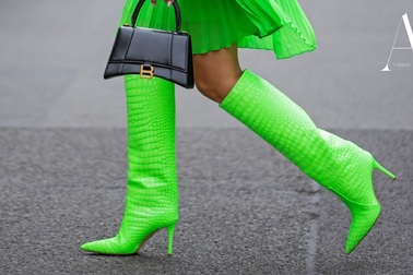 Xu hướng giày dép mới nhất của mùa xuân hè 2022