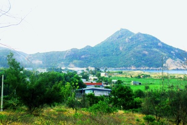 Kỳ thú du lịch ở làng “4 động 3 đèo”