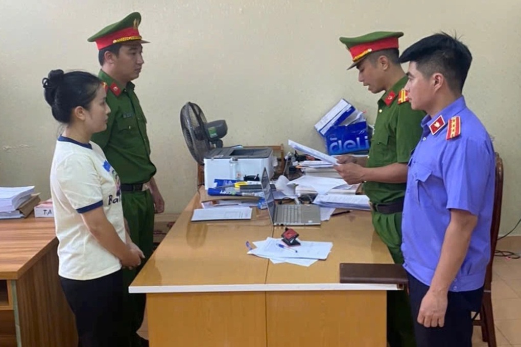 Phó giám đốc doanh nghiệp bị khởi tố vì mua bán trái phép hóa đơn - 2 Phó giám đốc doanh nghiệp bị khởi tố vì mua bán trái phép hóa đơn - 2