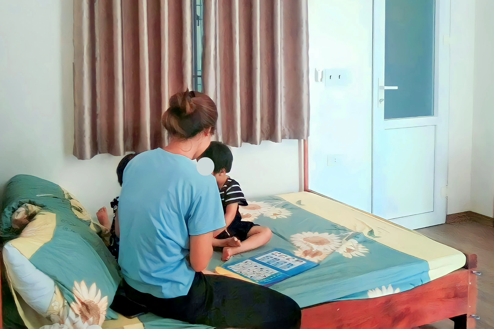 Cuộc trốn chạy khỏi những gã chồng ác quỷ - 4 Cuộc trốn chạy khỏi những gã chồng ác quỷ - 4