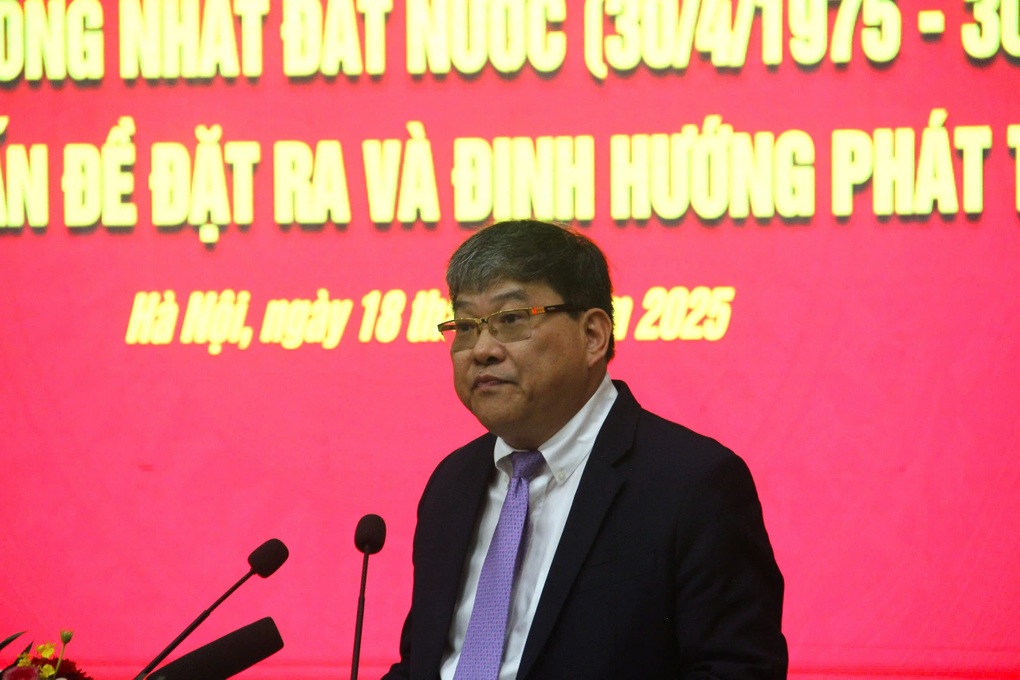 Văn học, nghệ thuật đã chuyển mình, vươn lên mạnh mẽ - 1 Văn học, nghệ thuật đã chuyển mình, vươn lên mạnh mẽ - 1