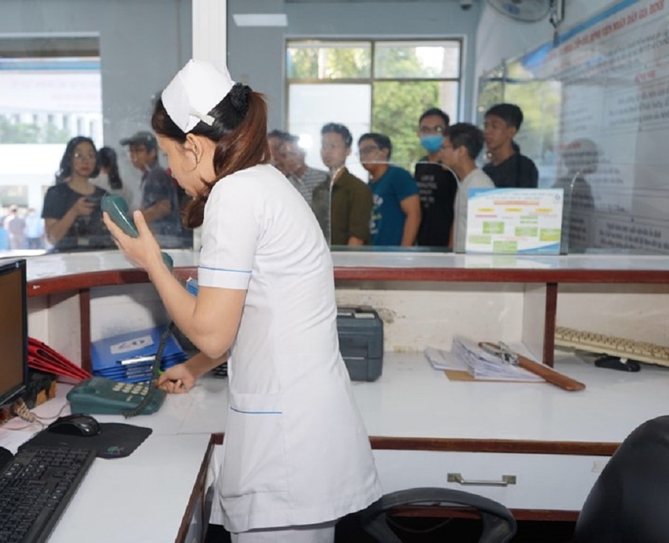 Tóm gọn nhóm giang hồ truy sát nhau trong bệnh viện - 2 Tóm gọn nhóm giang hồ truy sát nhau trong bệnh viện - 2